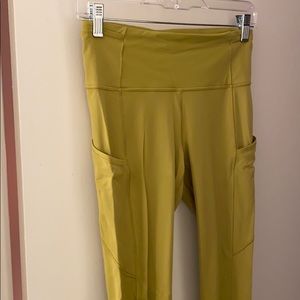 lulu Fast and Free 7/8 non-reflective